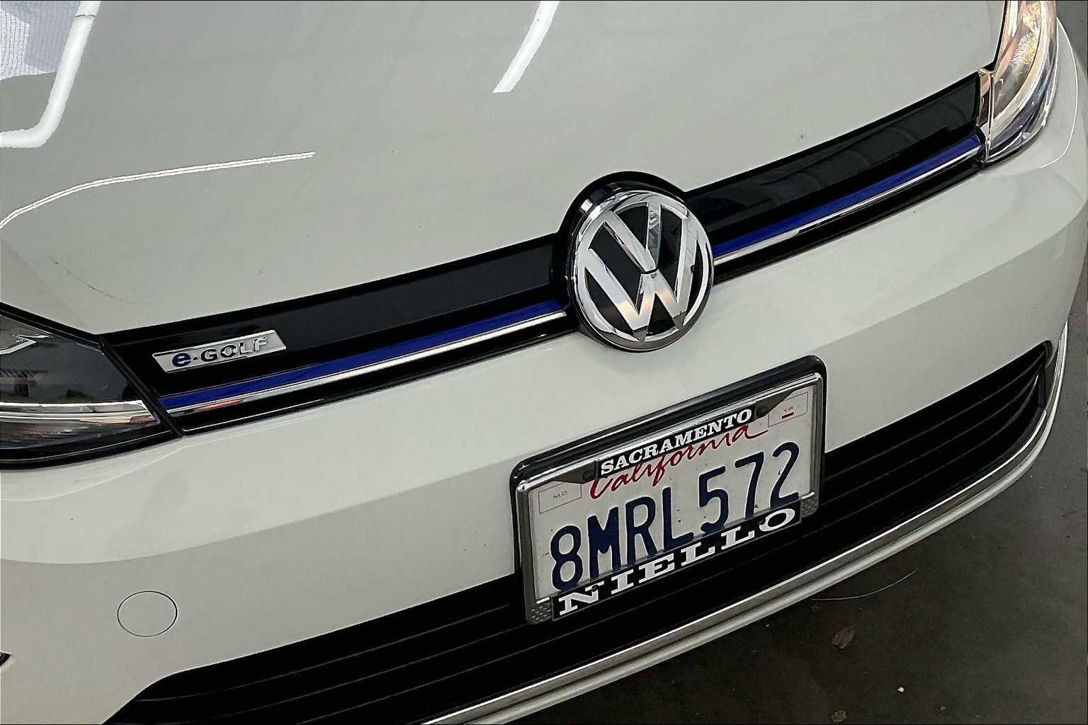 Used 2019 Volkswagen e-Golf SE w/ Driver Assistance Package image 33