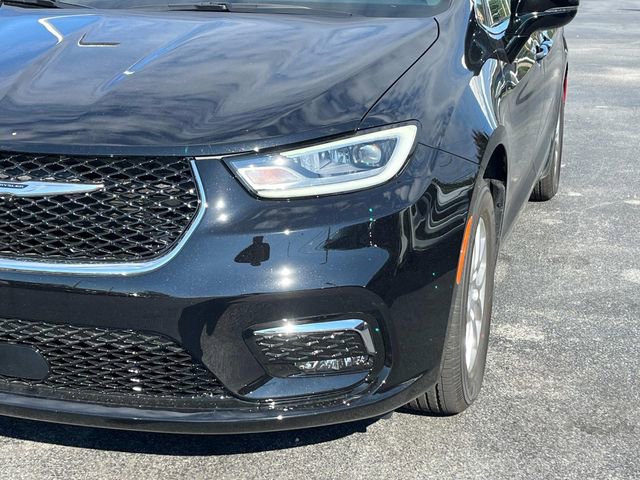 New 2026 Chrysler Pacifica Select FWD image 10