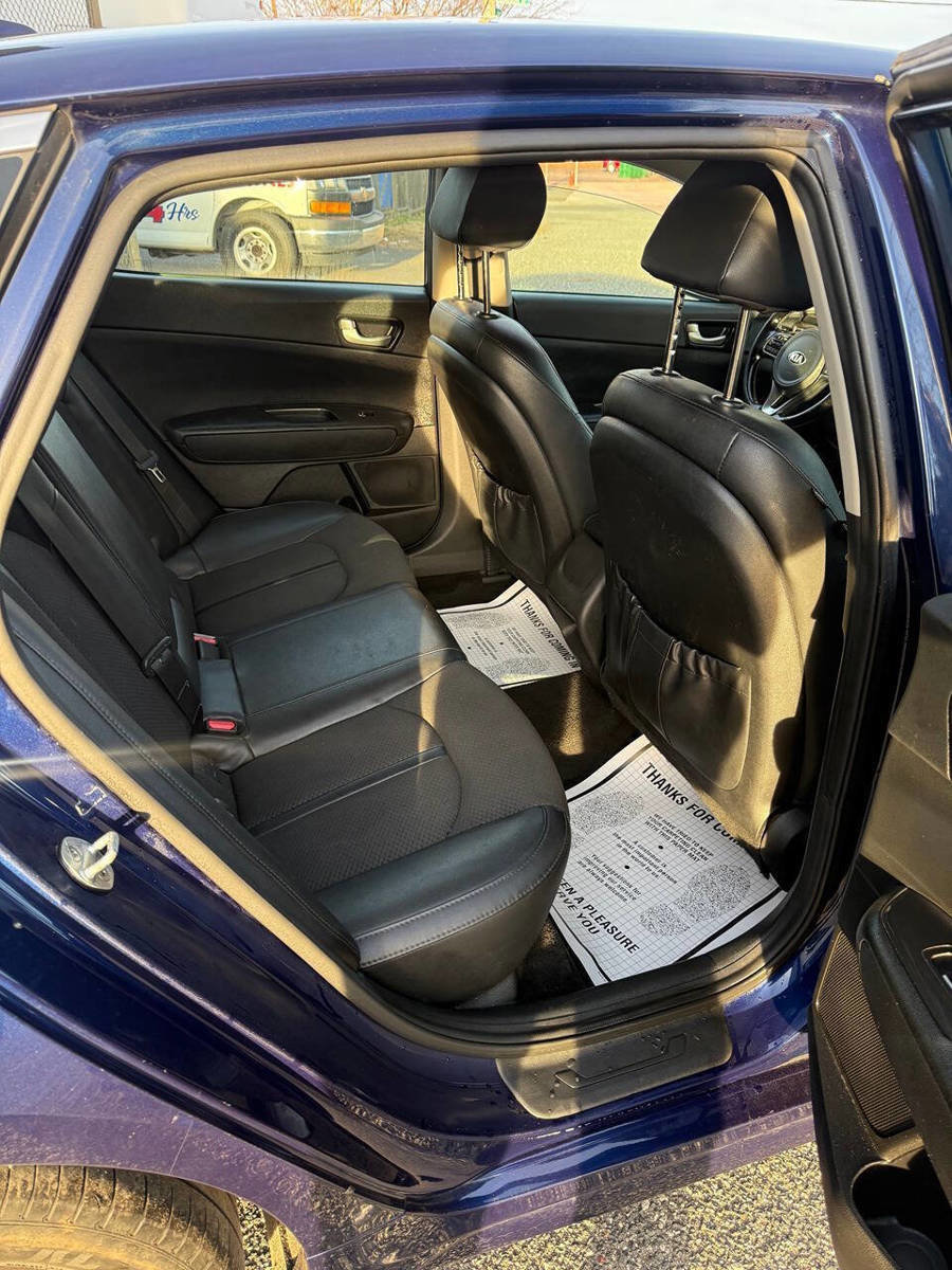 Used 2018 Kia Optima S image 8