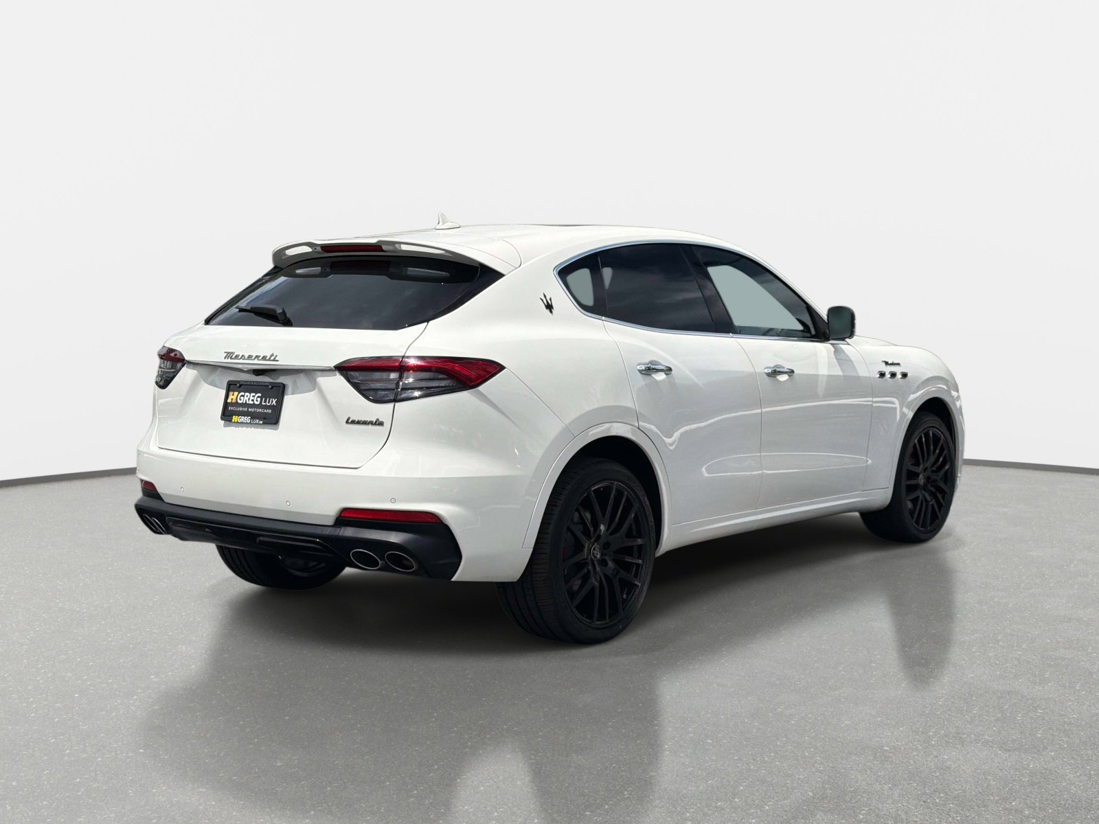 Used 2024 Maserati Levante Modena Ultima AWD/4WD image 3