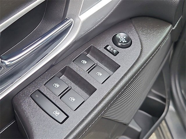 Used 2017 GMC Terrain SLE image 22