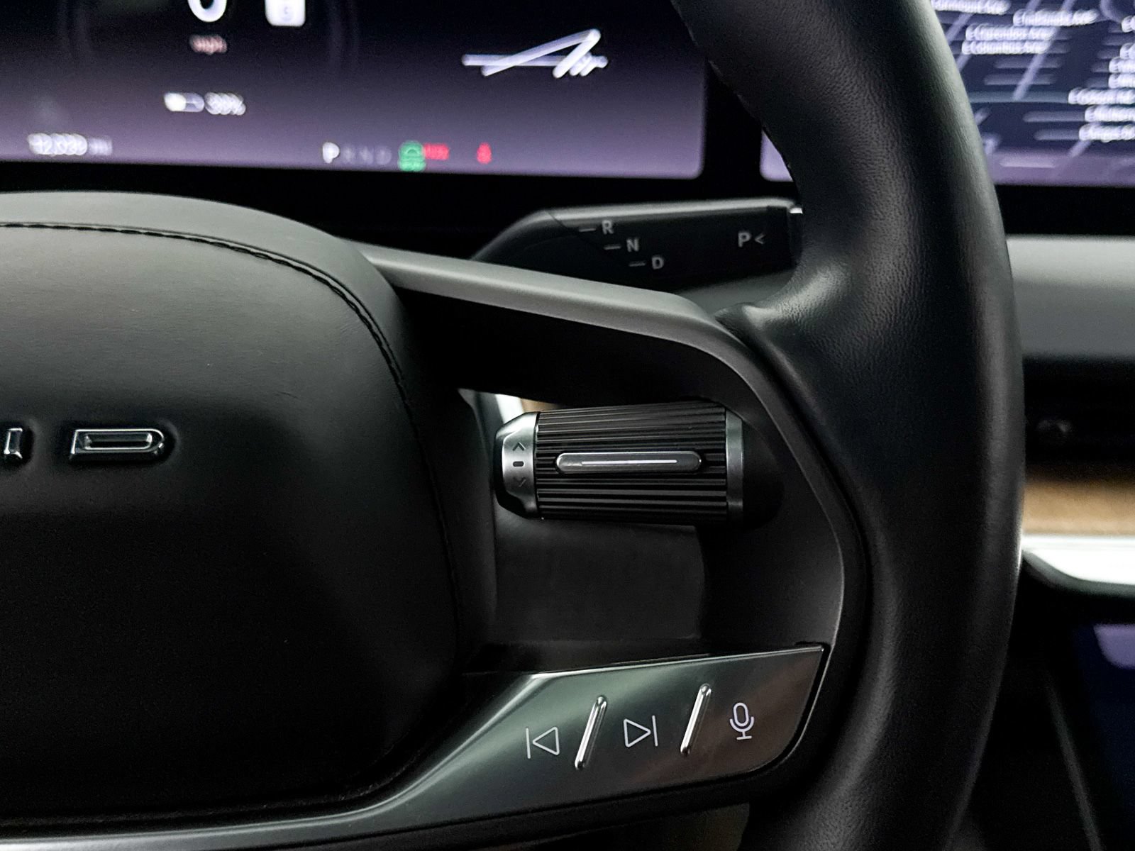 Used 2023 Lucid Air Touring AWD/4WD image 31
