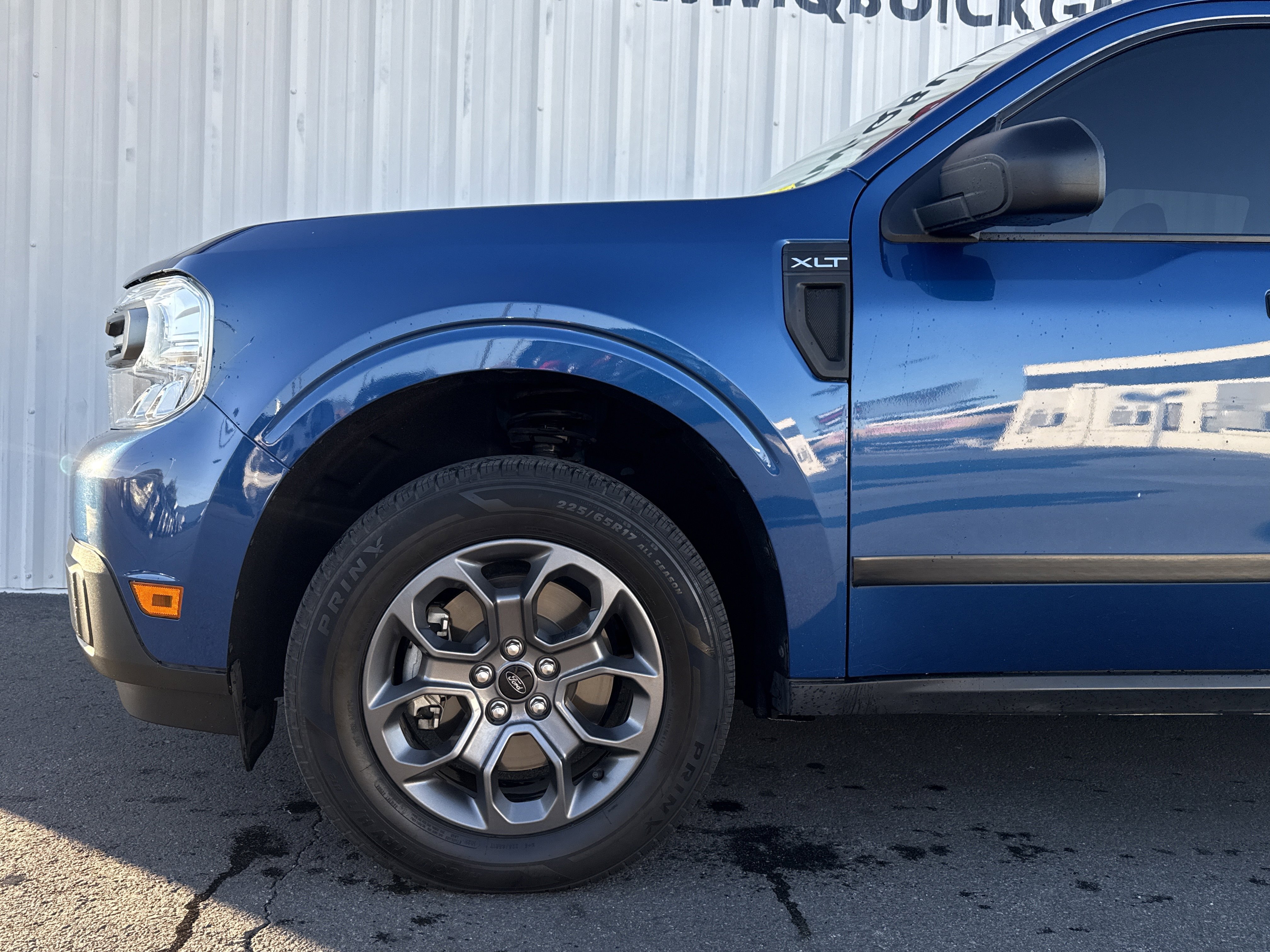 Used 2023 Ford Maverick XLT image 6