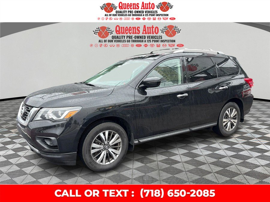 Used 2019 Nissan Pathfinder S AWD/4WD image 2