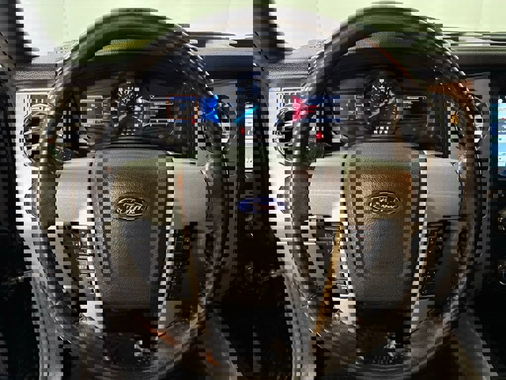 Used 2016 Ford Expedition Limited RWD image 20