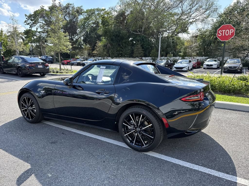 New 2026 MAZDA MX-5 Miata RF Grand Touring RWD image 12