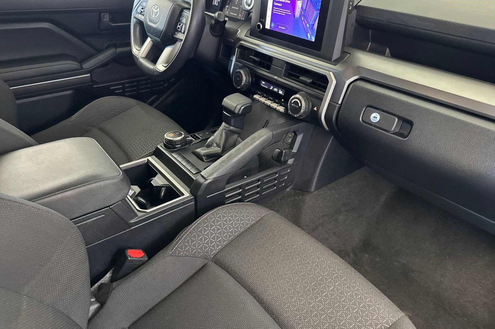 Certified 2025 Toyota 4Runner SR5 AWD/4WD image 31