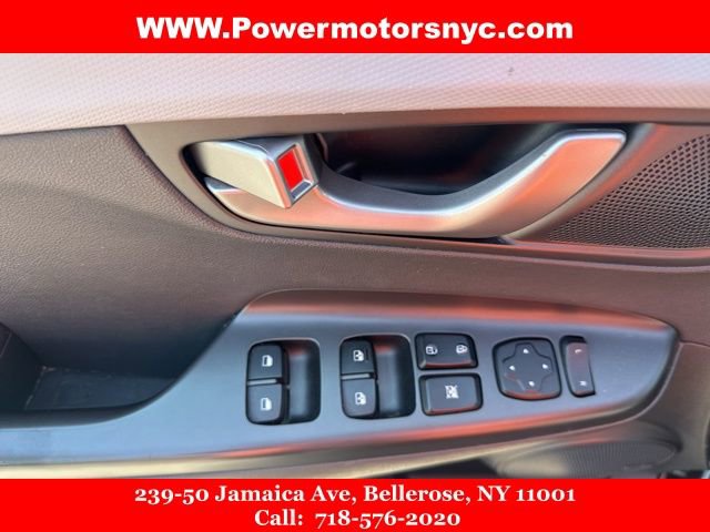 Used 2021 Hyundai Kona Limited image 32