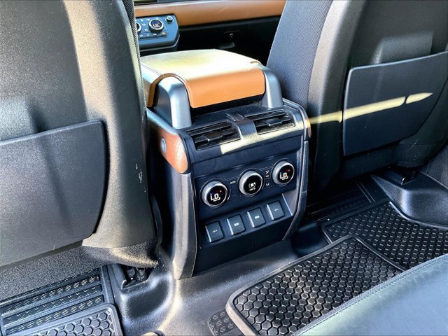 Used 2020 Land Rover Defender 110 X image 25