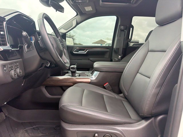 Used 2026 Chevrolet Silverado 1500 RST w/ Redline Edition AWD/4WD image 18