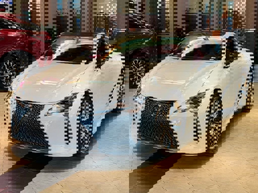 Certified 2022 Lexus LC 500 Coupe w/ Dynamic Handling Package image 9