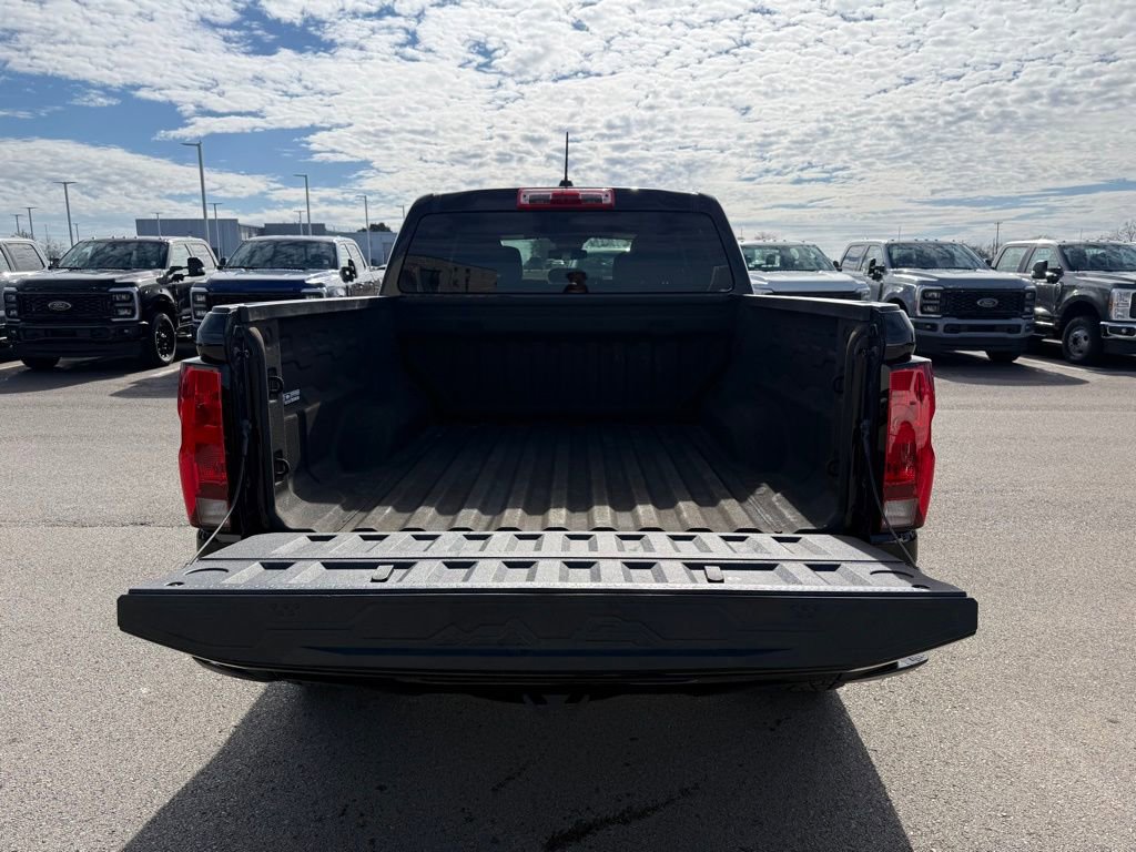 Used 2023 Chevrolet Colorado Trail Boss image 35
