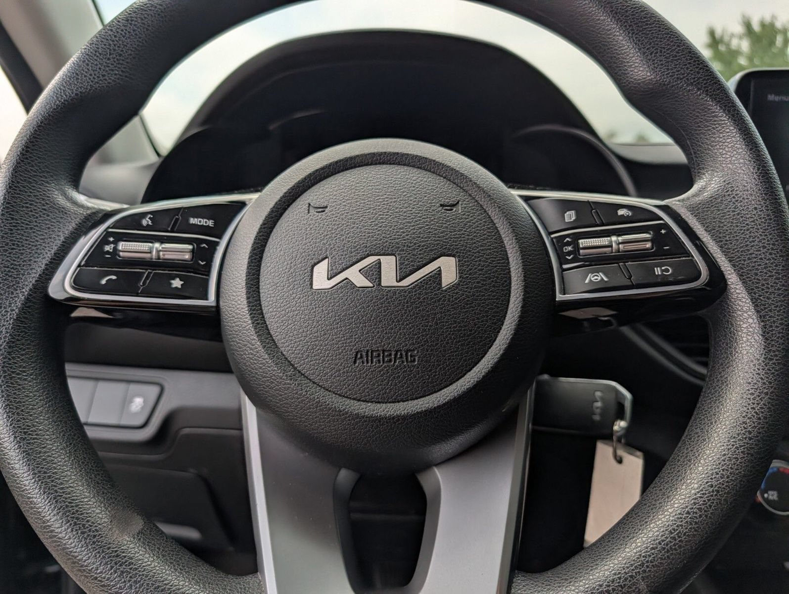 Used 2023 Kia Forte LXS FWD image 20