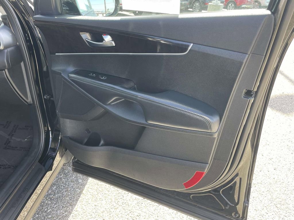 Used 2016 Kia Sorento LX image 22