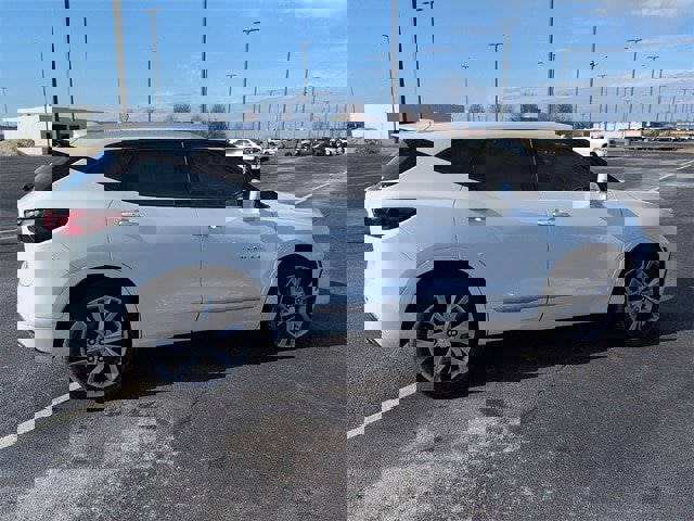 Used 2019 Chevrolet Blazer Premier w/ Sun and Wheels Package image 8