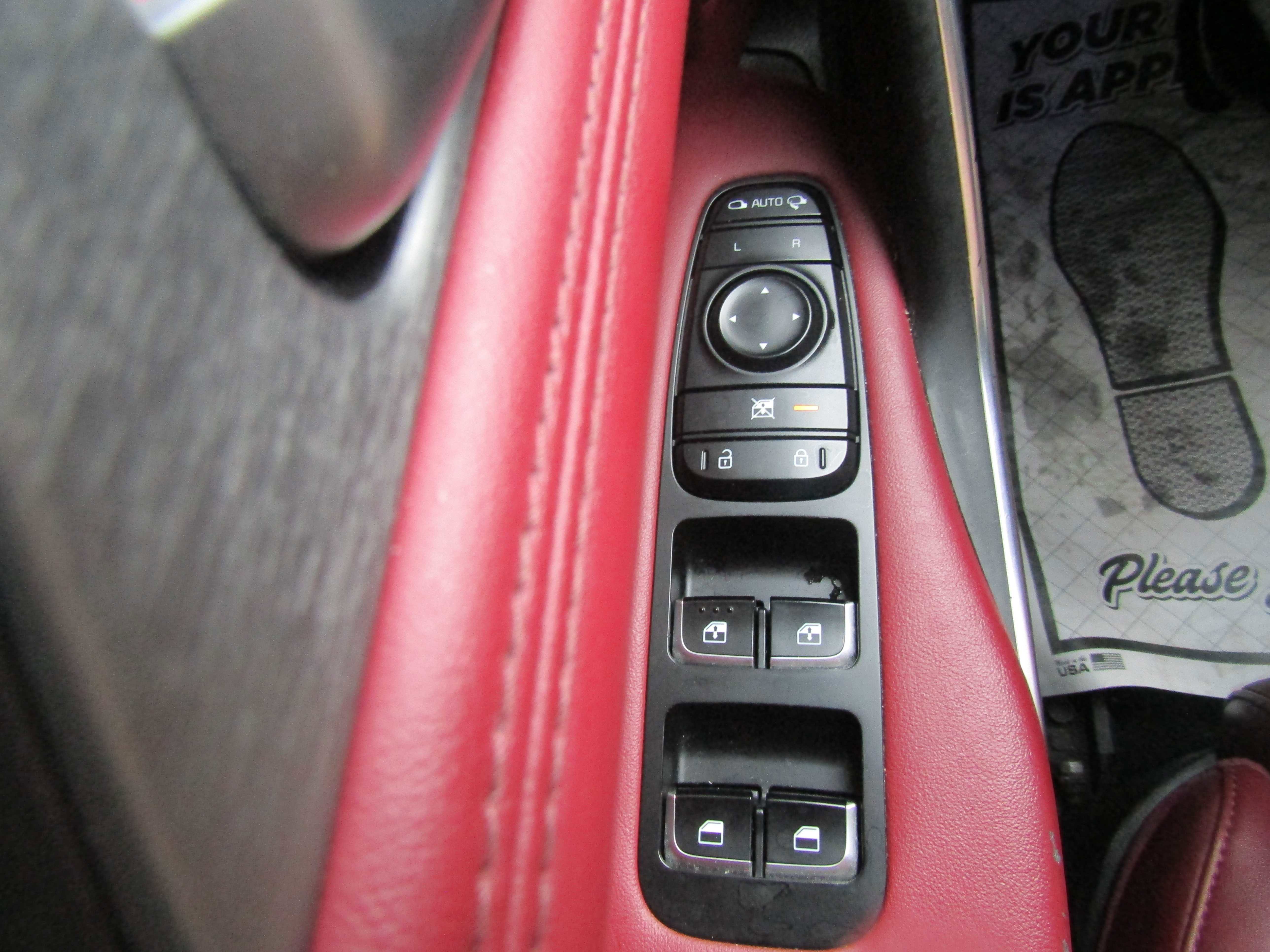 Used 2019 Kia Stinger GT2 AWD/4WD image 17