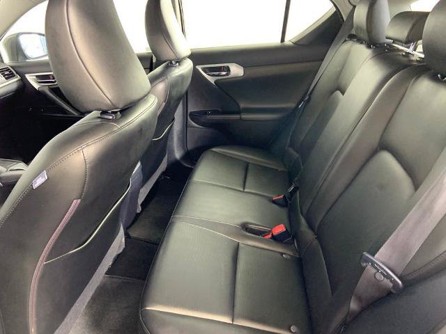 Used 2013 Lexus CT 200h w/ Premium Pkg w/Navigation FWD image 20