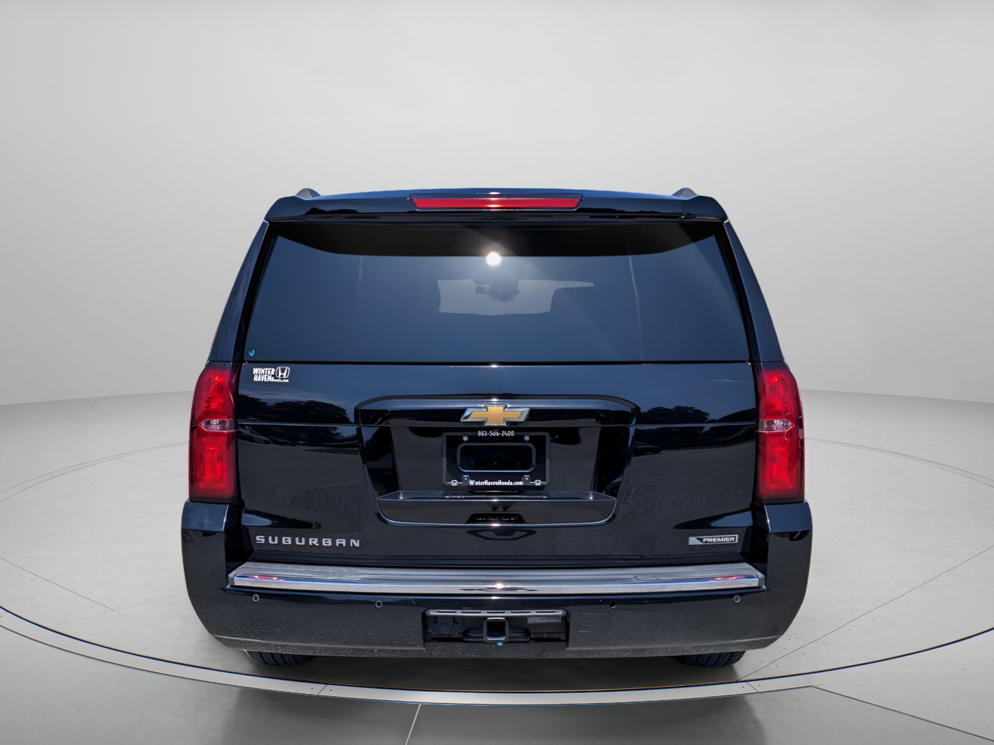Used 2018 Chevrolet Suburban Premier AWD/4WD image 7
