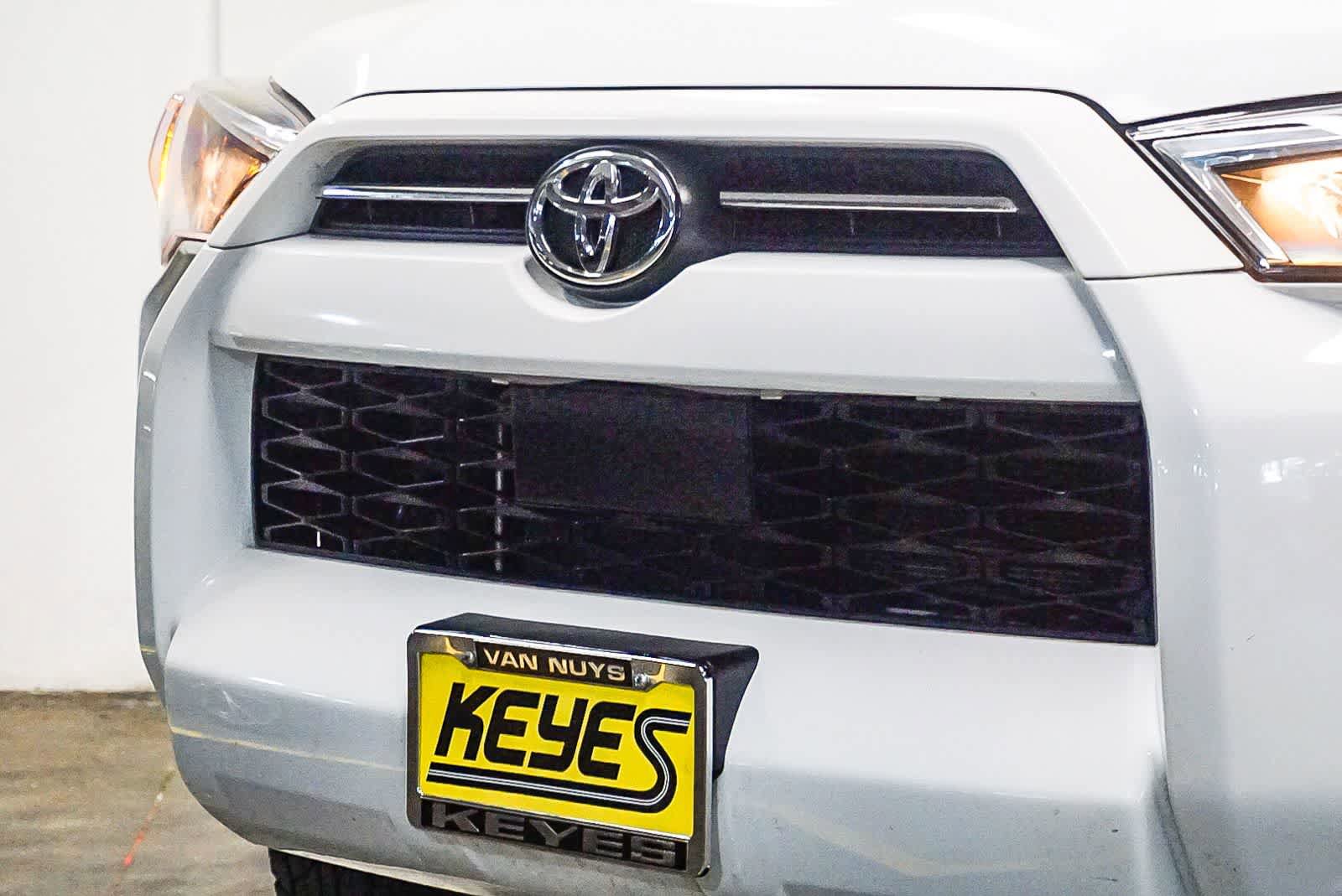 Used 2024 Toyota 4Runner SR5 Premium image 8