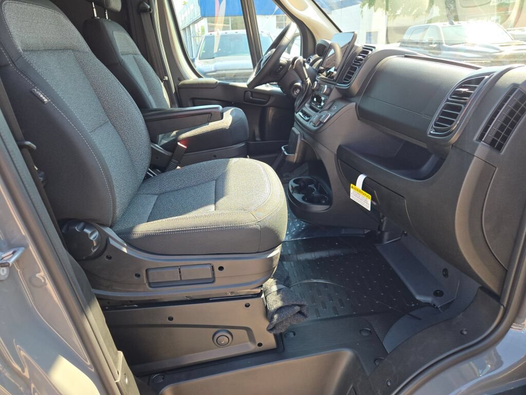 New 2026 RAM ProMaster 3500 w/ Premium Convenience Group FWD image 13
