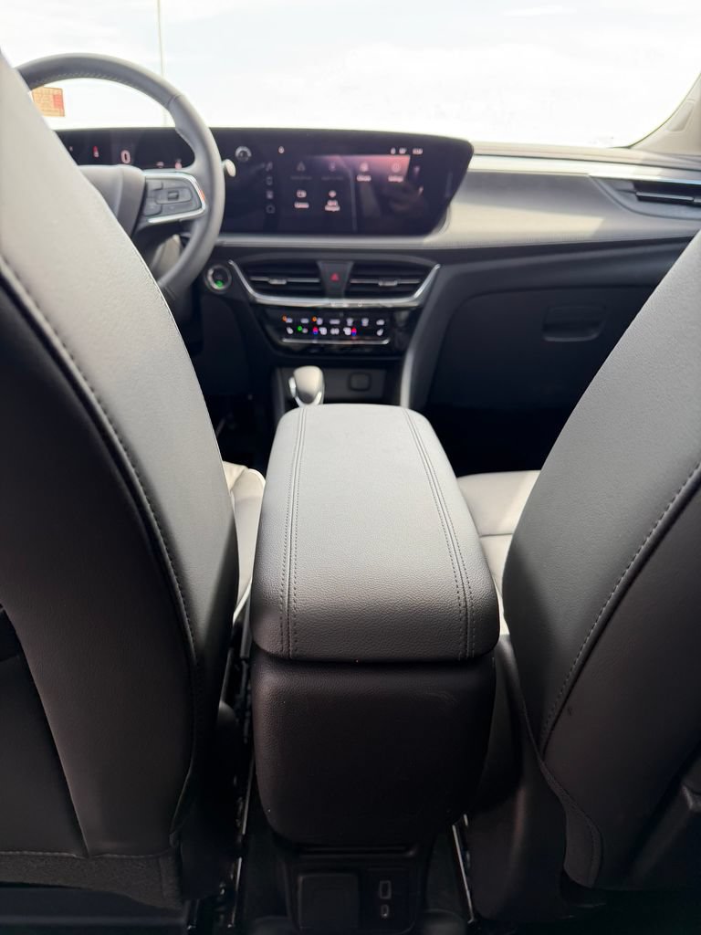 Used 2024 Buick Encore GX Avenir w/ Avenir Technology Package AWD/4WD image 21