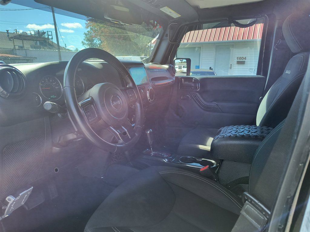 Used 2018 Jeep Wrangler Unlimited Sahara image 21