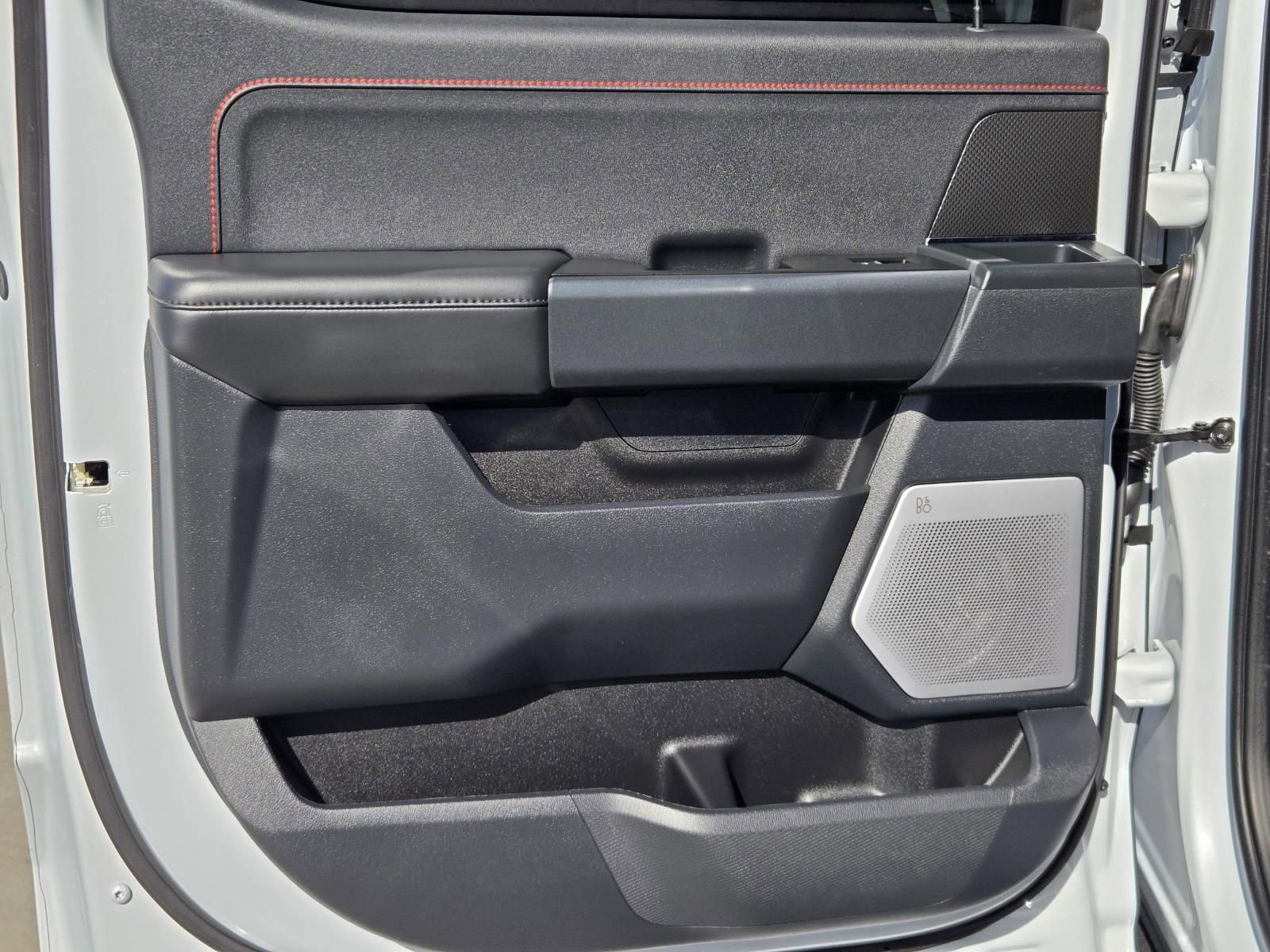 Used 2025 Ford F150 Raptor image 27