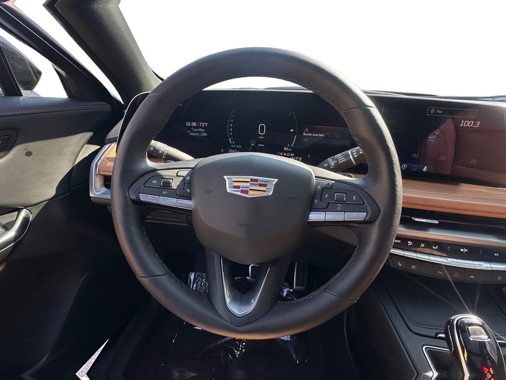 Used 2025 Cadillac XT4 Sport image 12