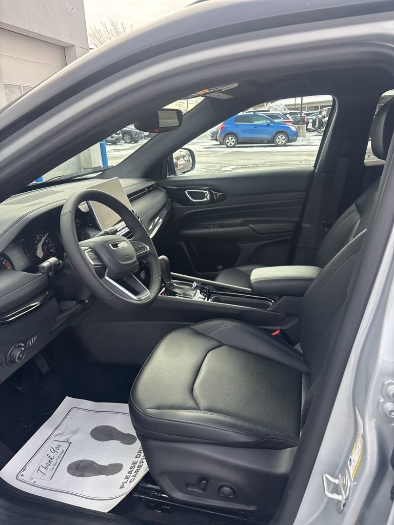 New 2026 Jeep Compass Limited AWD/4WD image 7