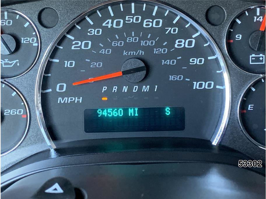 Used 2021 Chevrolet Express 2500 w/ Driver Convenience Package RWD image 31