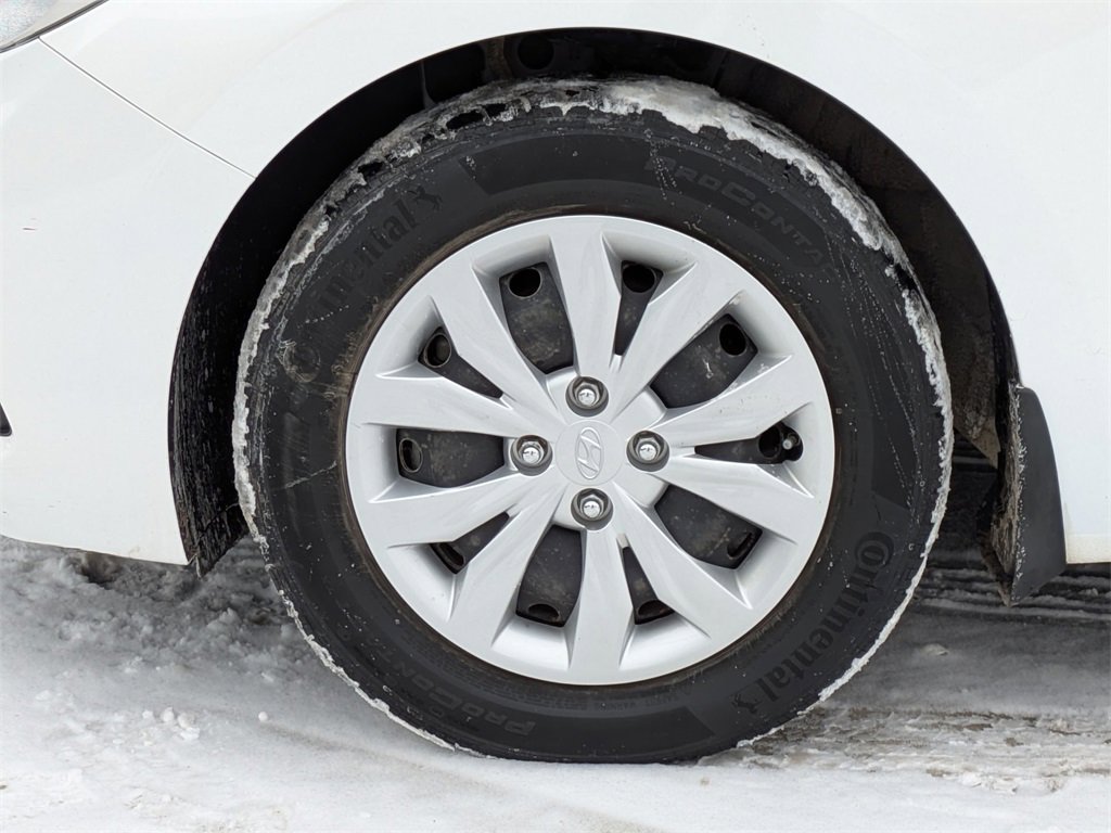 Used 2019 Hyundai Accent SE image 10