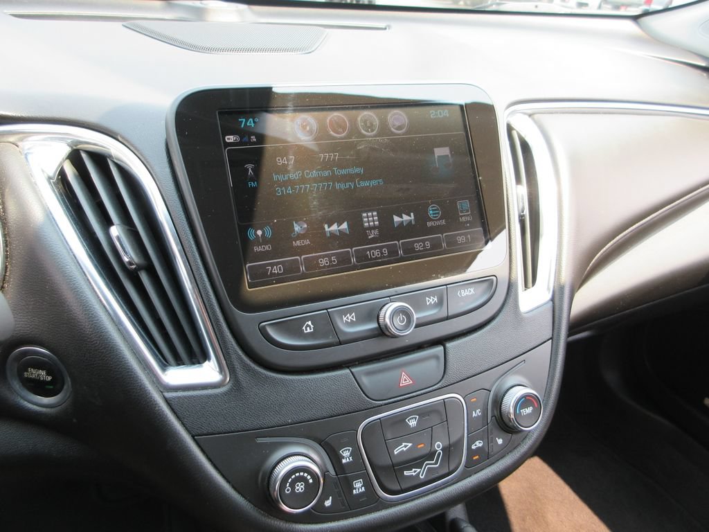 Certified 2018 Chevrolet Malibu LT w/ Leather Package FWD image 23