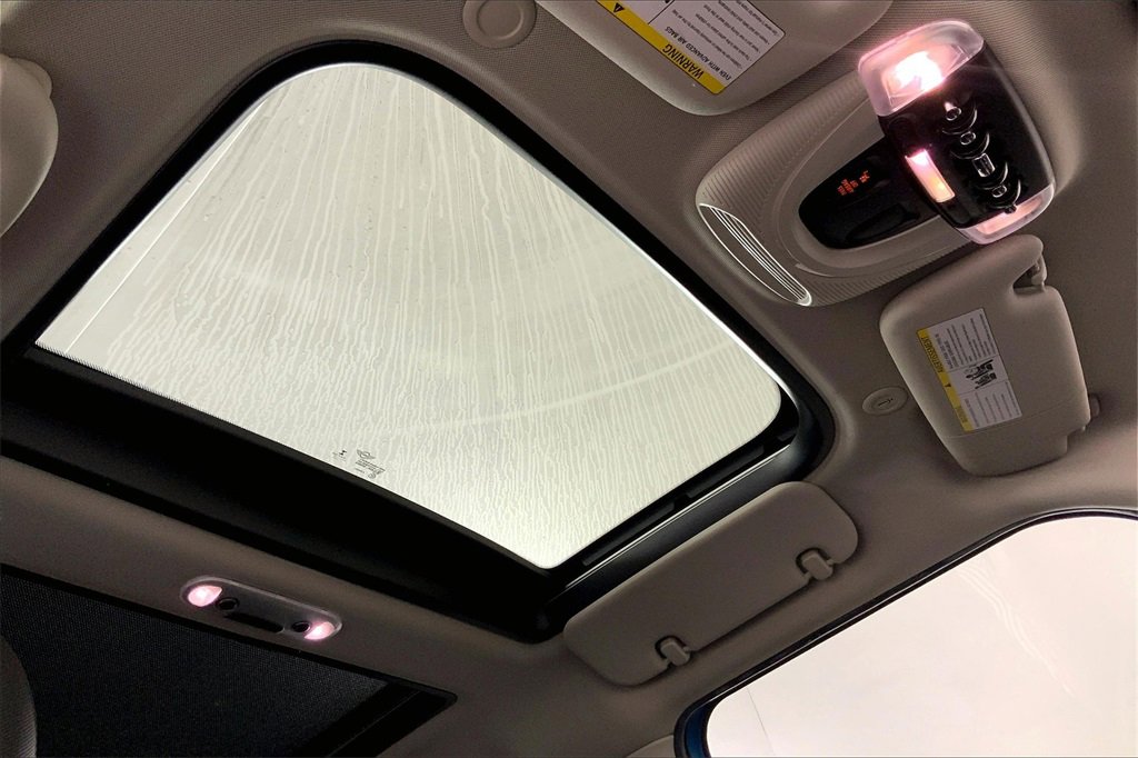 Used 2019 MINI Cooper S image 29