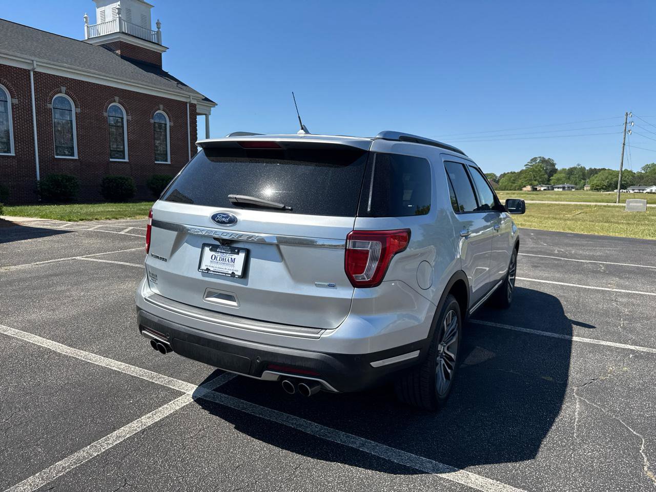 Used 2018 Ford Explorer Platinum AWD/4WD image 6