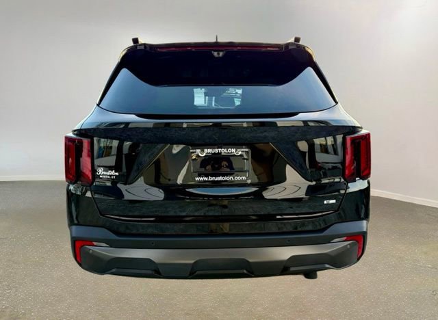 Used 2025 Kia Sorento SX Prestige w/ Olive Brown Leather Package image 10