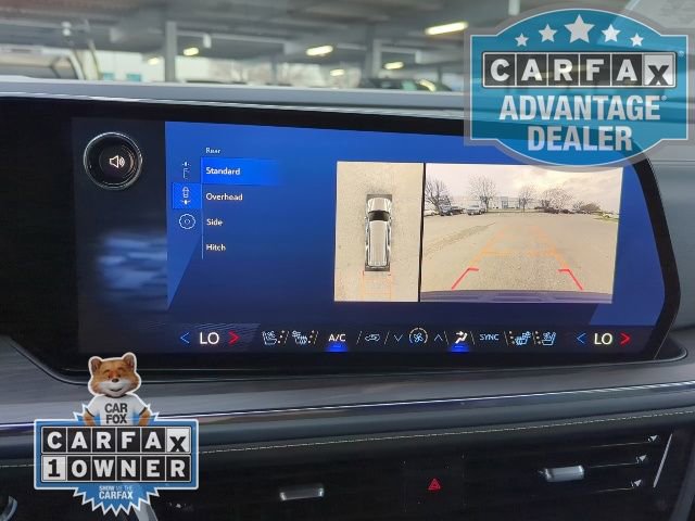 Used 2025 Chevrolet Suburban Premier RWD image 8