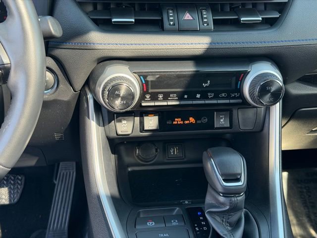 Certified 2023 Toyota RAV4 LE FWD image 21