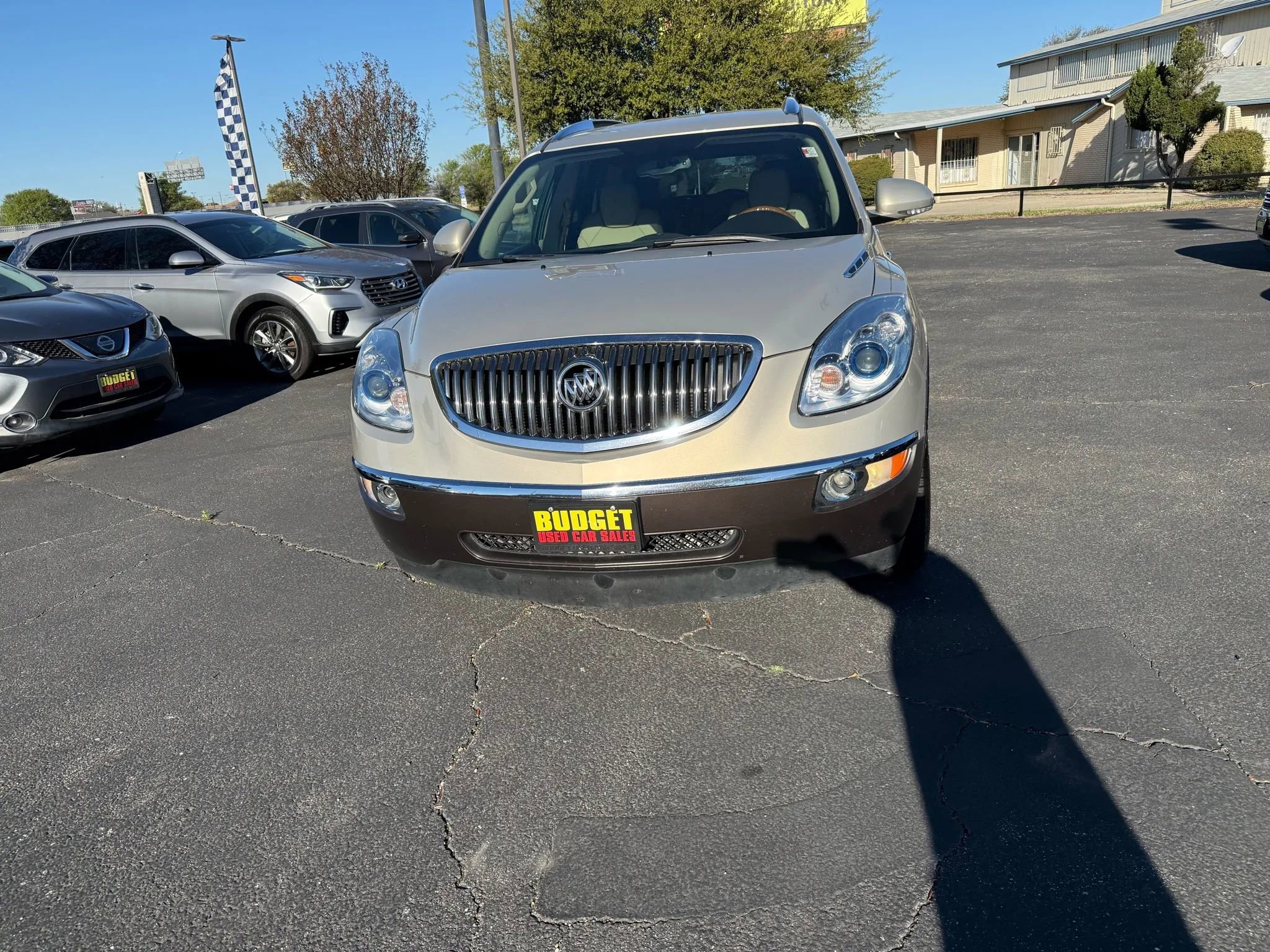 Used 2011 Buick Enclave CXL image 2