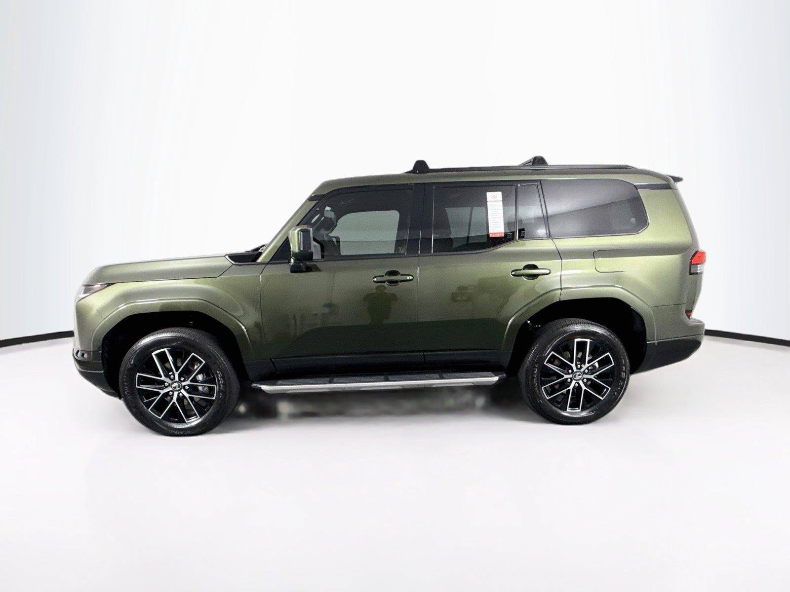 Used 2025 Lexus GX 550 w/ Cold Area Package AWD/4WD image 14