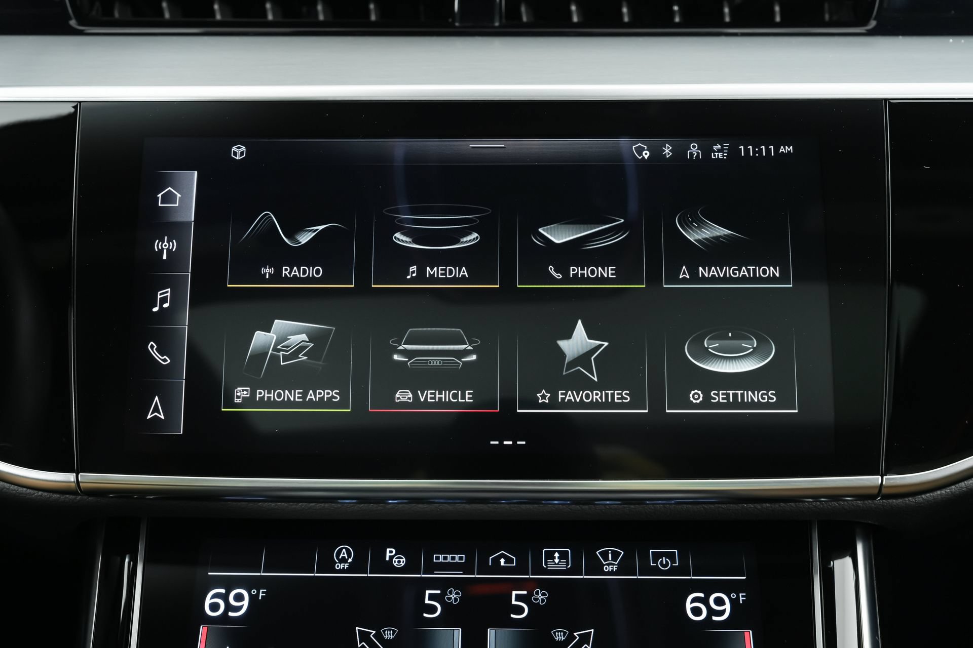 Used 2023 Audi A8 L 3.0T w/ Luxury Package AWD/4WD image 23