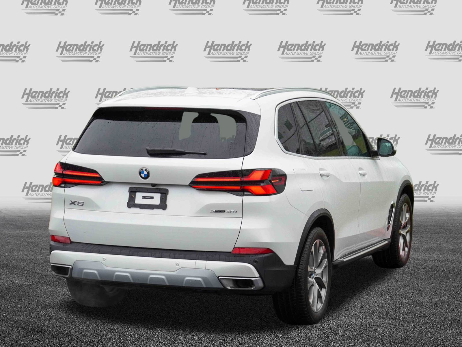 Certified 2025 BMW X5 xDrive40i w/ Climate Comfort Package image 9