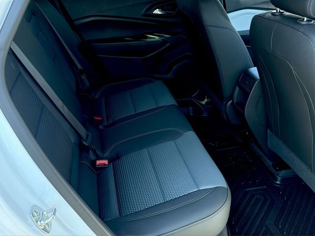 Used 2026 Chevrolet Trax LT w/ Sunroof Package image 37