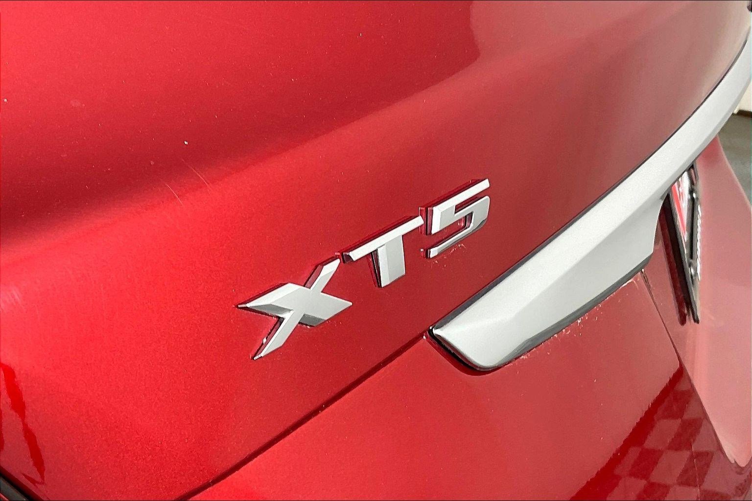 Certified 2023 Cadillac XT5 Premium Luxury AWD/4WD image 24