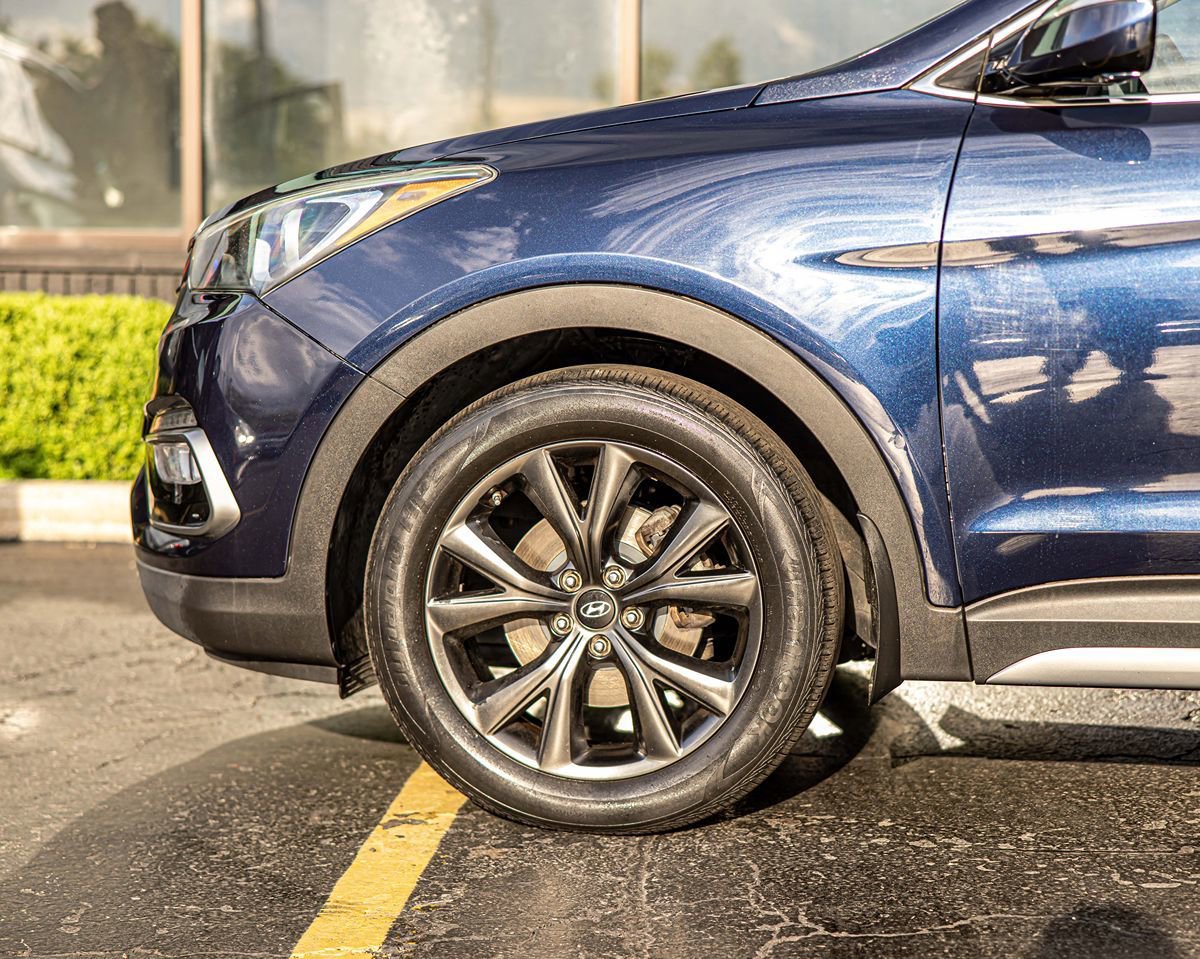 Used 2017 Hyundai Santa Fe Sport FWD image 8