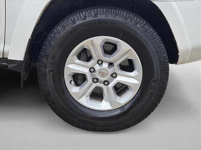 Used 2022 Toyota 4Runner SR5 Premium w/ Moonroof Package RWD image 22