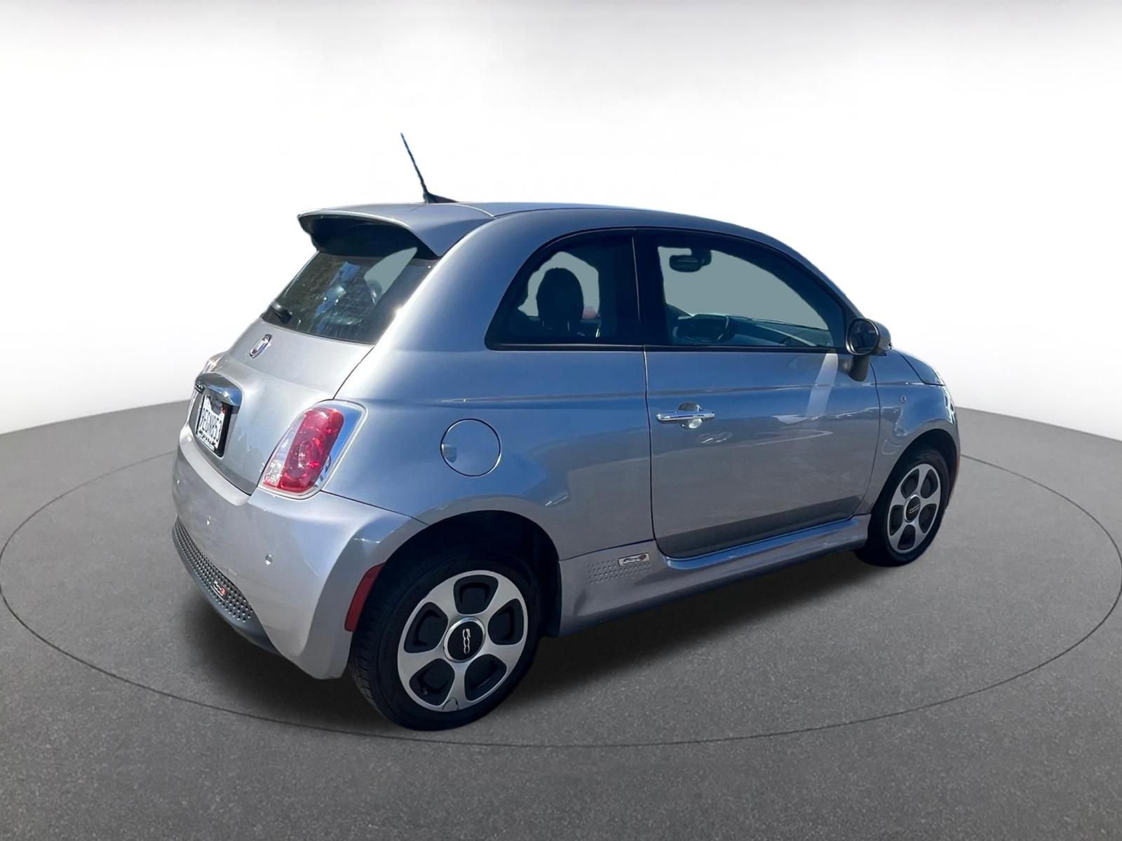 Used 2019 FIAT 500 e image 10