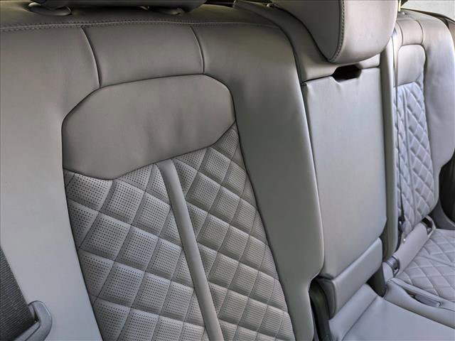 Used 2023 Audi SQ8 Prestige image 17
