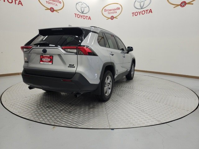 Used 2024 Toyota RAV4 XLE image 8