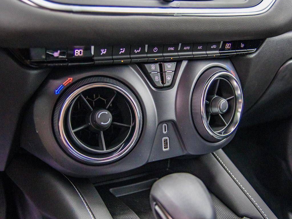 New 2025 Chevrolet Blazer LT w/ Convenience Package FWD image 29