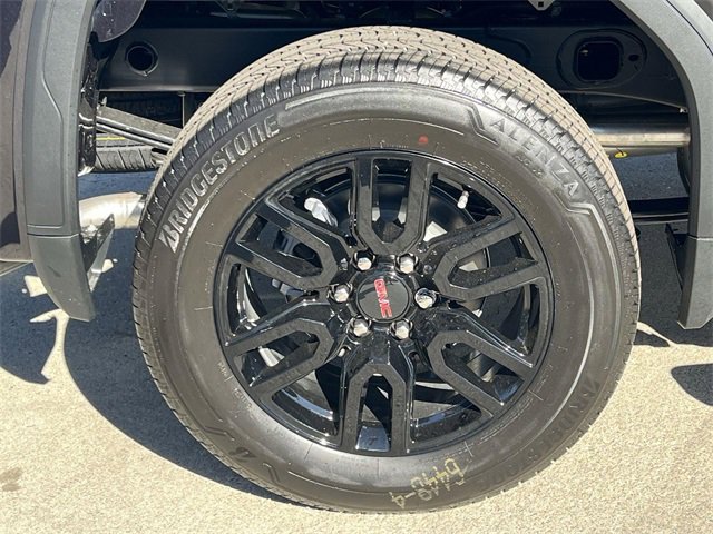 New 2026 GMC Sierra 1500 Elevation w/ LPO, Elevation Black Package image 33